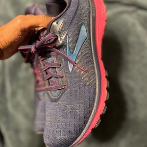 Women’s Brooks size 11.5 Ghost 12 running shoes